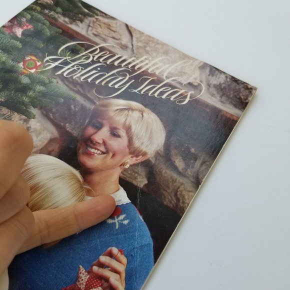 4/$25 Beautiful Holiday Ideas AVON Products Vintage 80s Crafts Recipes DIY Book - Picture 5 of 12